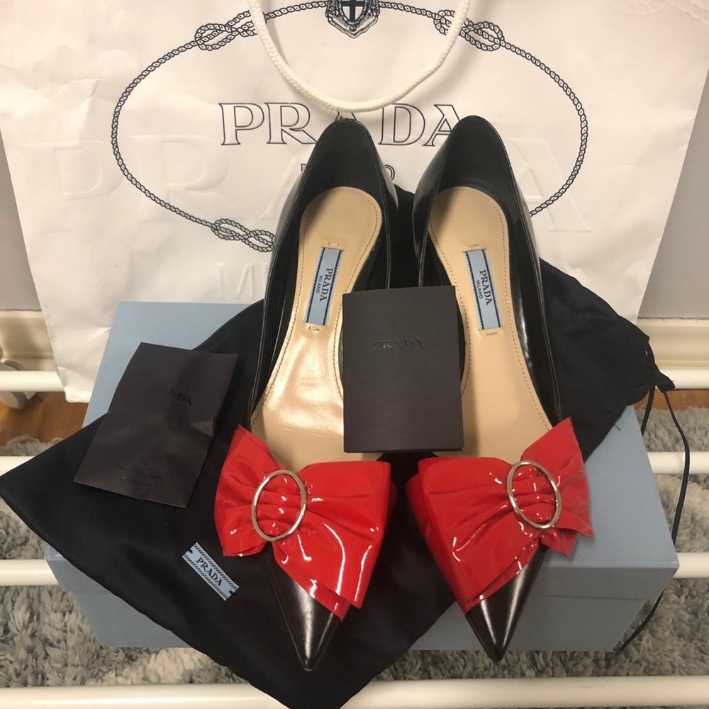 Prada Black Heels with Red Bows (37)